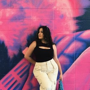 Meet your Posher, Shillary